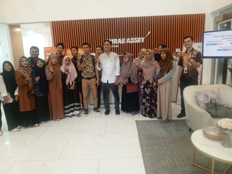 Kunjungan Dosen dan Mahasiswa Prodi Ekonomi Syariah ke Kantor Mirae Asset Sekuritas Medan
