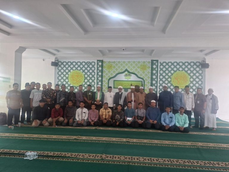 Zawiyah Qiroatulkutub Kajian Rutin Setiap Hari Jum’at Pembicara: Asy-Syaikh Dr. Lukmanul Hakim Azhary, Lc., M.A. (Ulama’ Hadist dari Lombok NTB) dengan judul: Penjelasan Hadist Jibril