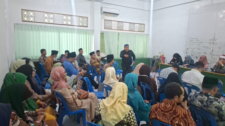 Fakultas Agama Islam UNIVA Medan Gelar Rapat Dosen Bahas Evaluasi Pembelajaran dan Honorium Dosen