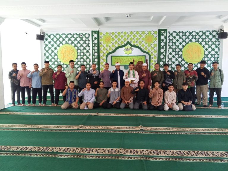 Zawiyah Qiroatulkutub Kajian Rutin Hari Jum’at Pembicara: Al-Ustadz H. Muhammad Husein Ali, Lc.